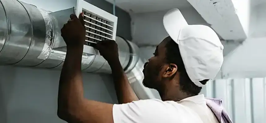 Our Licensed And Insured Cleaners in Wilmette, IL